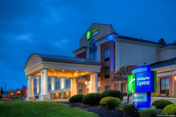 Holiday Inn Express Meadville (I-79 Exit 147a) - Conneaut Lake