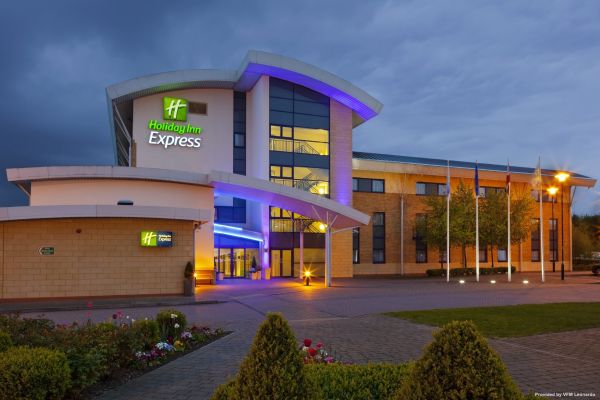 Holiday Inn Express Northampton - South - 北安普頓