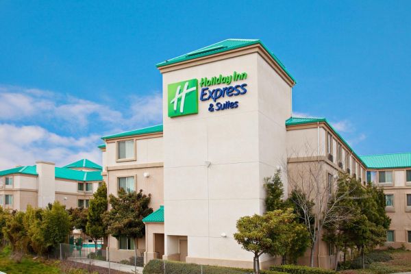 Holiday Inn Express & Suites Elk Grove Central - Hwy 99 - Elk Grove, CA