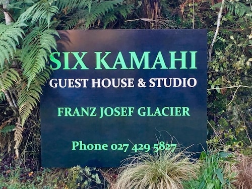 Six Kamahi Guest House & Studio Unit - Franz Josef