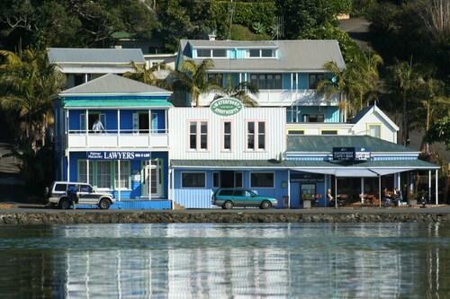 Mangonui Waterfront Apartments Boutique Hotel - Mangōnui