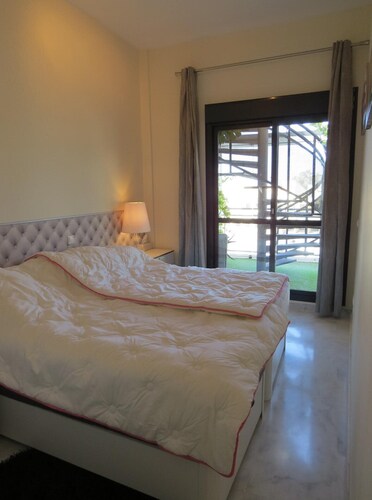 Splendid Two Bedroom Penthouse Located Between Cancellada And Estepona - Benahavís