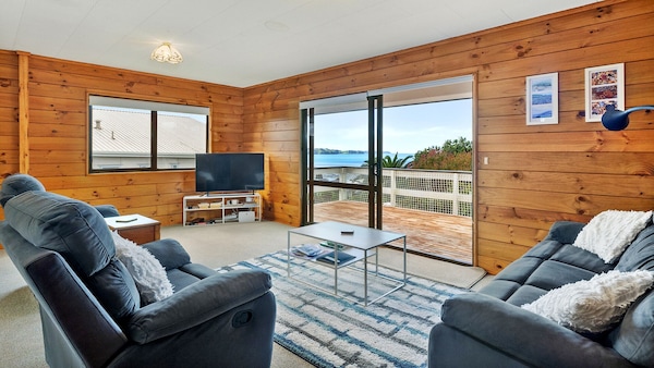 Crystal Clear  Snells Beach Holiday Home - Warkworth