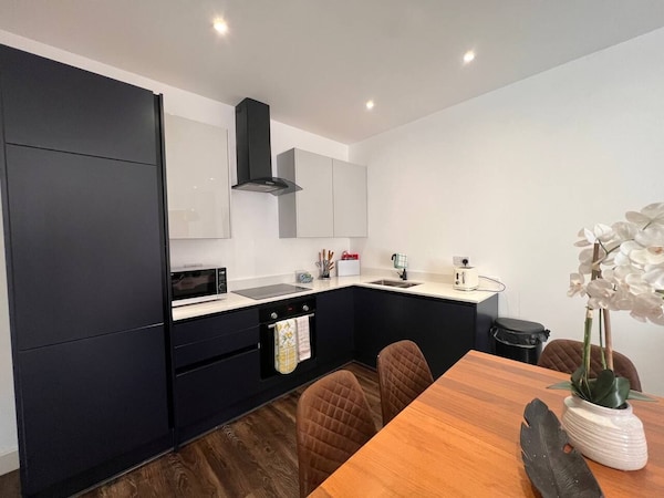 Star London Finchley Road 3-bed Escape With Garden - Cockfosters