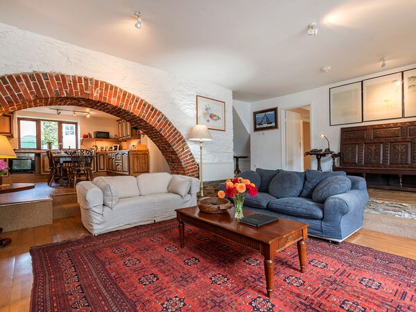 Lower Mill, Pet Friendly, Character Holiday Cottage In Dittisham - Totnes
