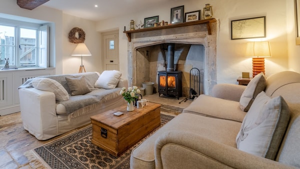 Peach Cottage, Near Cirencester, Family Friendly - バイベリー