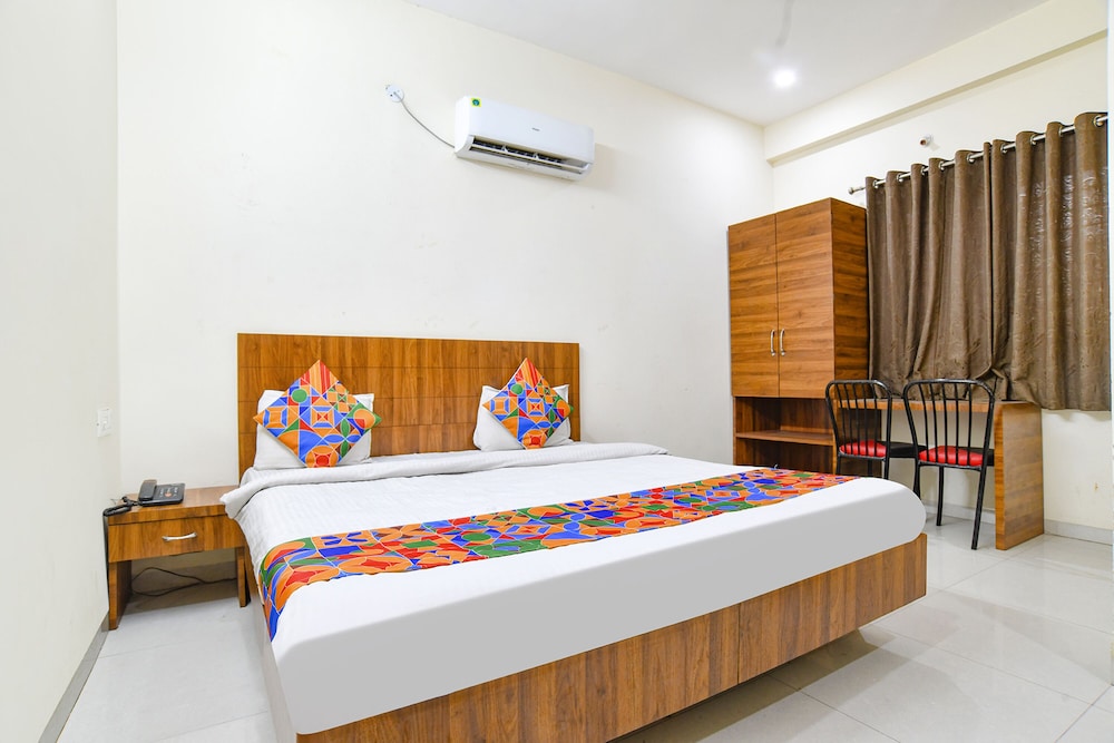 Fabhotel 44 The M'bience - Indore