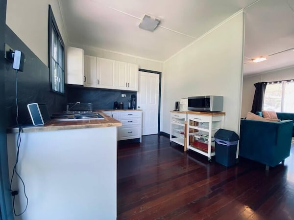 Newly Renovated Central House, 5 Min To Ferry, Shops And Cafes - Queensland