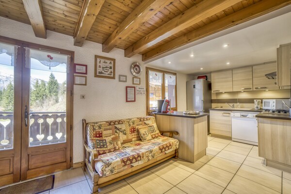 Chalet 'Le Ptit Grenier' With Mountain View, Private Terrace And Wi-fi - Flaine