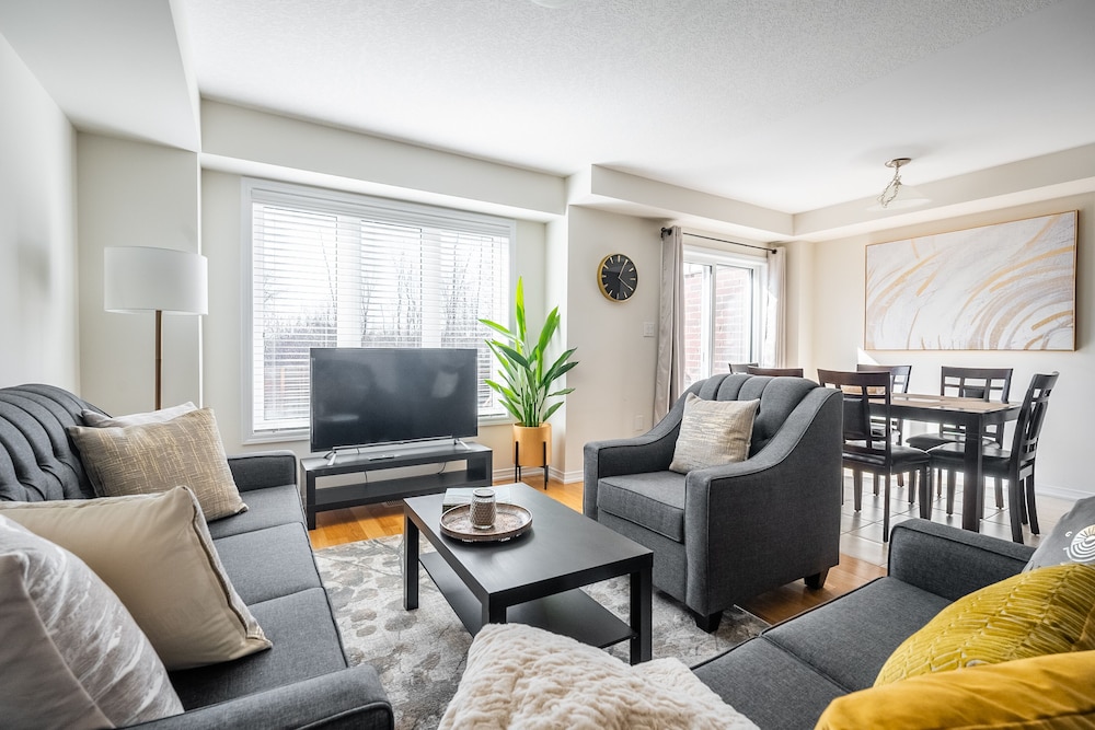 New 3br Townhouse, Minutes To Niagara Falls And Brock University By Globalstay - Welland