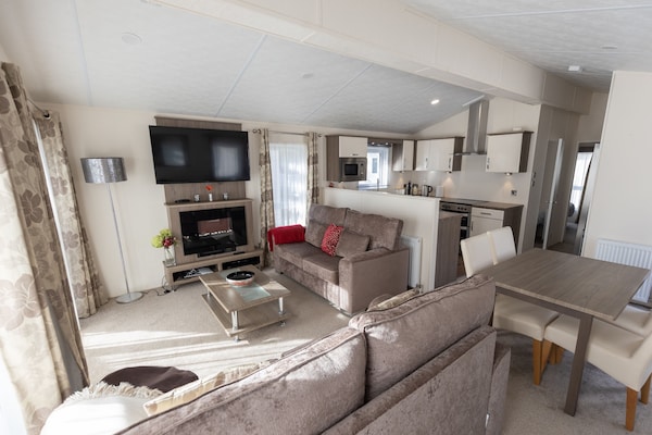 ''The Escape', Sandhills Holiday Park By The Beach In Mudeford - Highcliffe