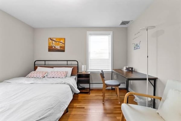 #201 Waltham House By Zen Living - Bedford, MA