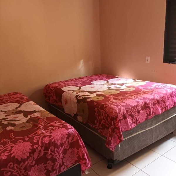 Townhouse With Pool Close To Shopping - Goiânia