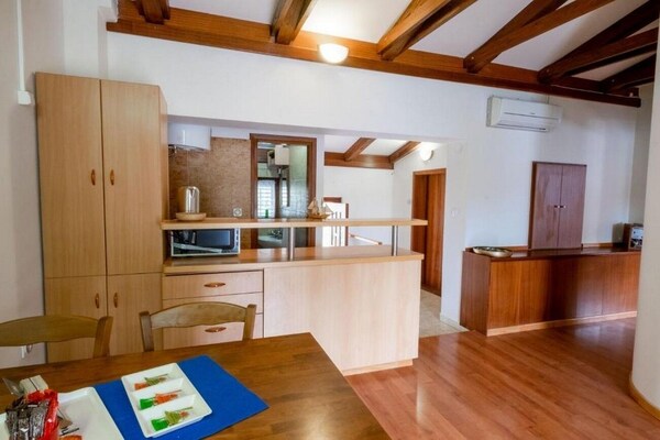 Two Bedroom Apartment With Balcony And Sea View Klenovica, Novi Vinodolski (A-20730-b) - Klenovica