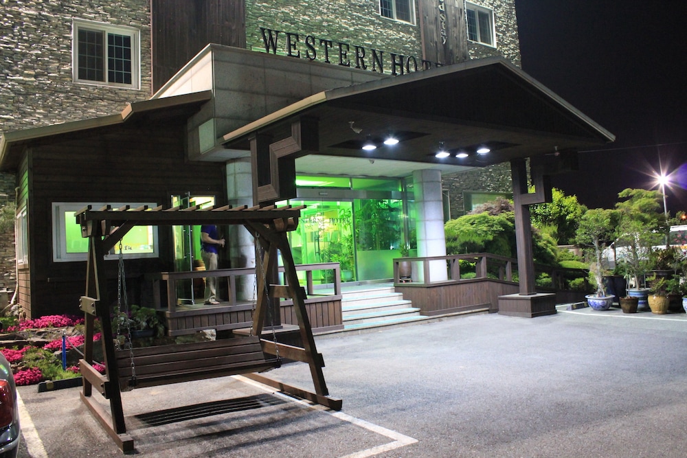 Gunsan Western Hotel - Incheon