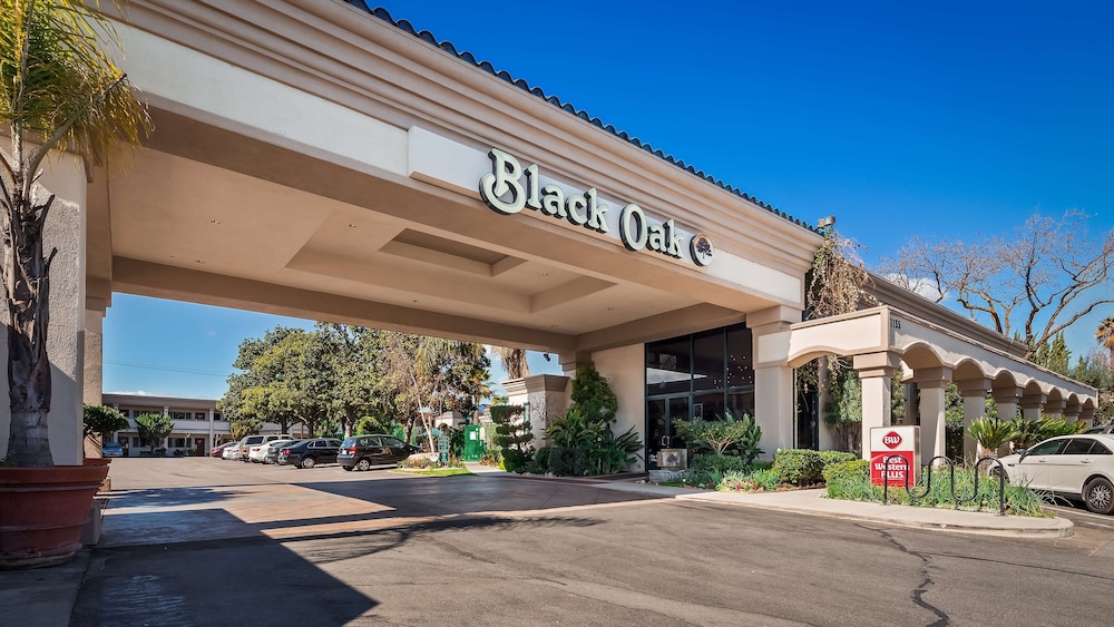Best Western Plus Black Oak - Templeton, CA