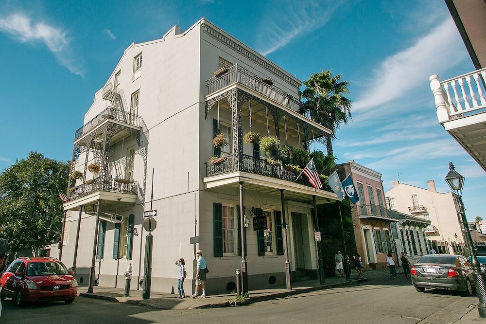 Lafitte Hotel & Bar - New Orleans