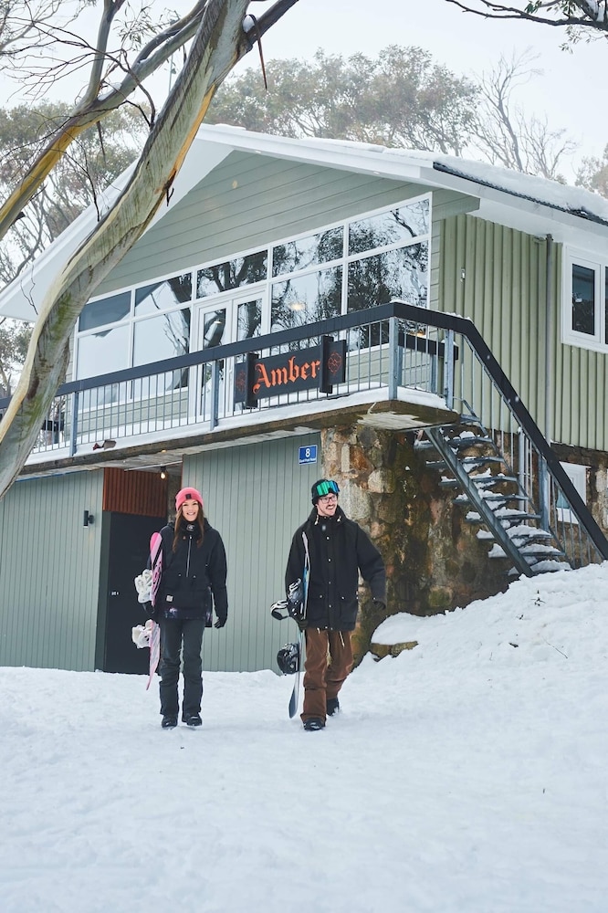 Amber Lodge Mt Buller - Hostel - Australia