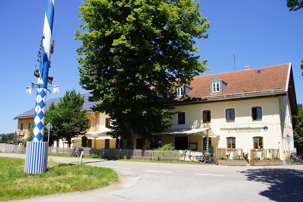 Landhotel & Gasthof Baiernrain - Sauerlach