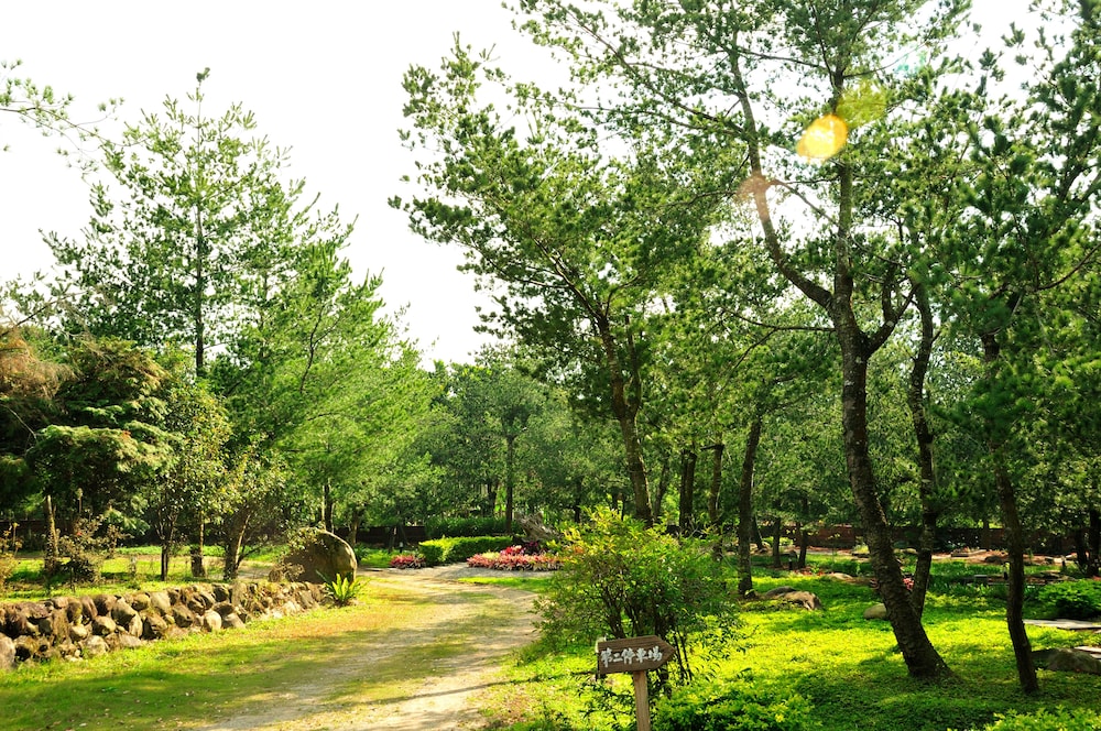 Zen and Pine Resort - Nantou County