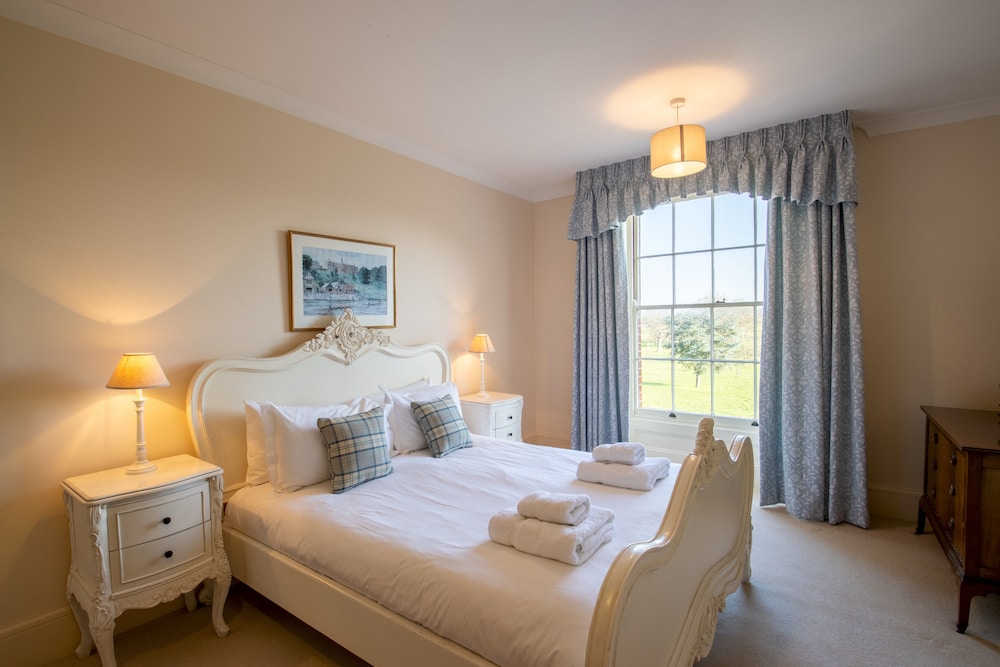 Garden Wing, Redisham Hall -  An Apartment That Sleeps 4 Guests  In 2 Bedrooms - Beccles