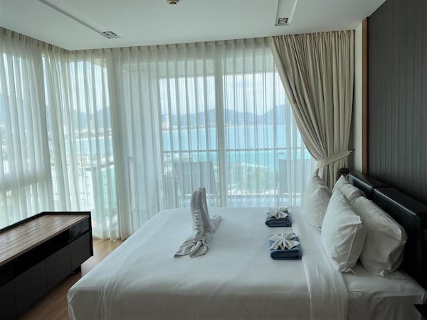 Patong Sea View Apartment At Privilege, Rooftop Pool - 빠똥