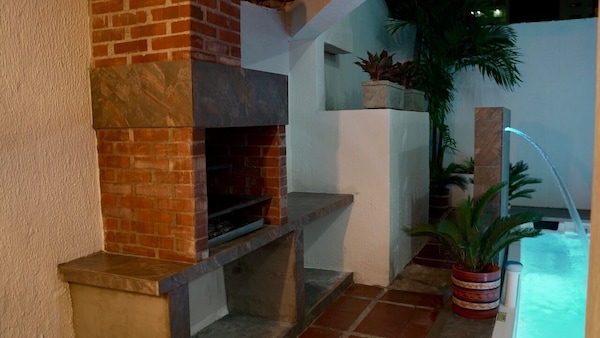 Classic 8 Bedroom Mansion Close To The Old City - Cartagena