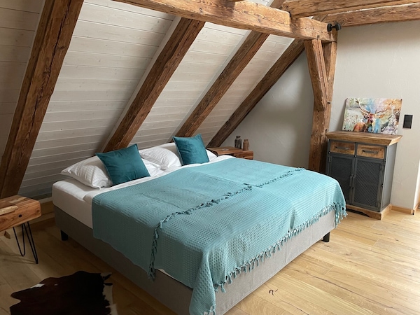 Lovingly Restored Apartment In Alpine Chic Style Attic - Ottobeuren