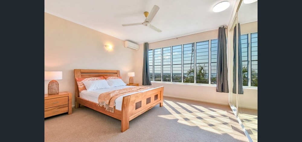 Lovely 3 Bedroom With Harbour View - Darwin