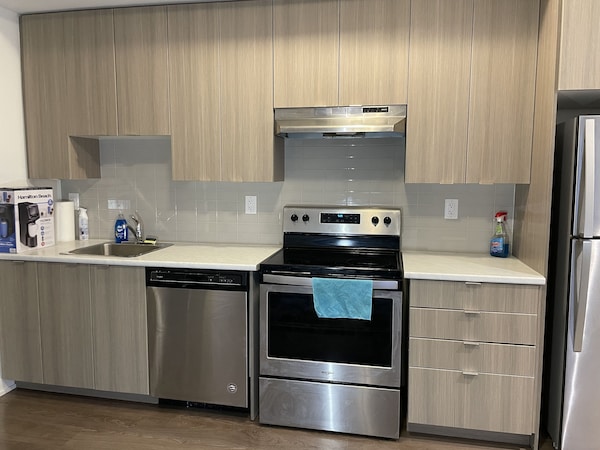 New Built One Bed Condo Town Home - Markham