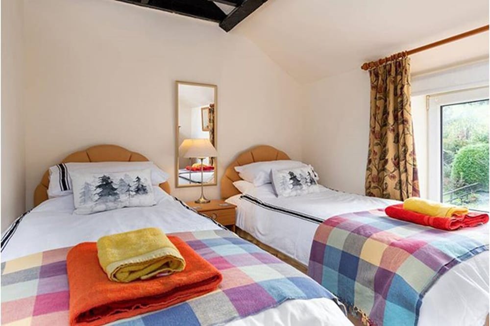 Garthfain Cottage - Two Bedroom House, Sleeps 4 - North Wales