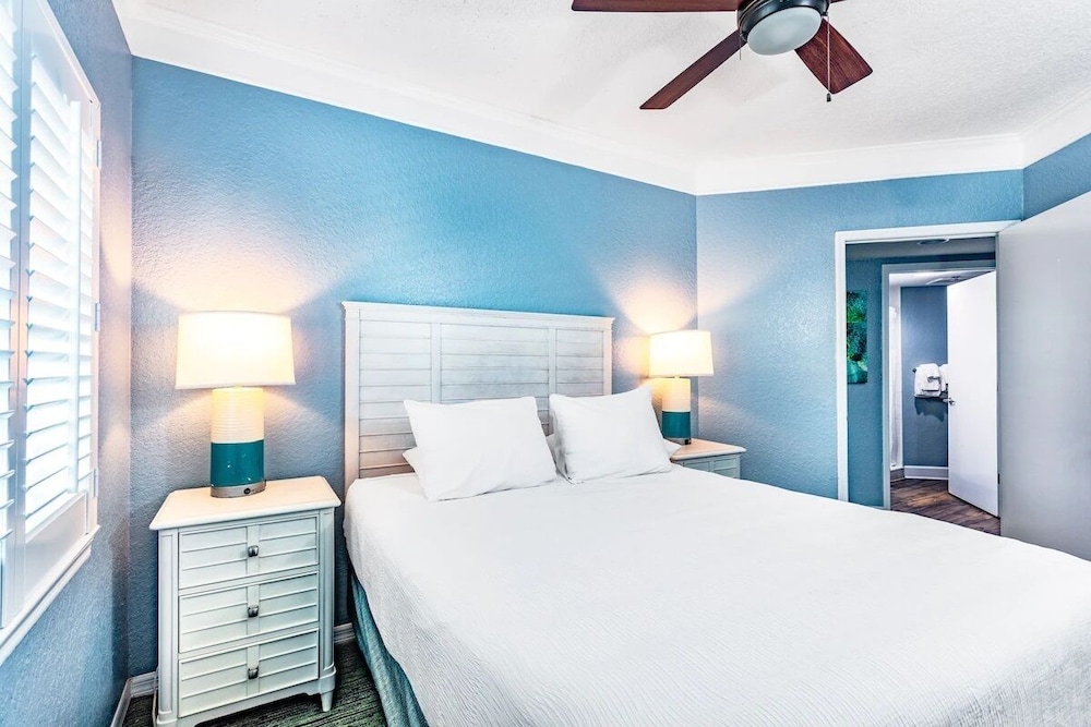 Ocean View One Bedroom Condo, Coconut Palms Beach Resort Ii (2562489) - Daytona 500 NASCAR