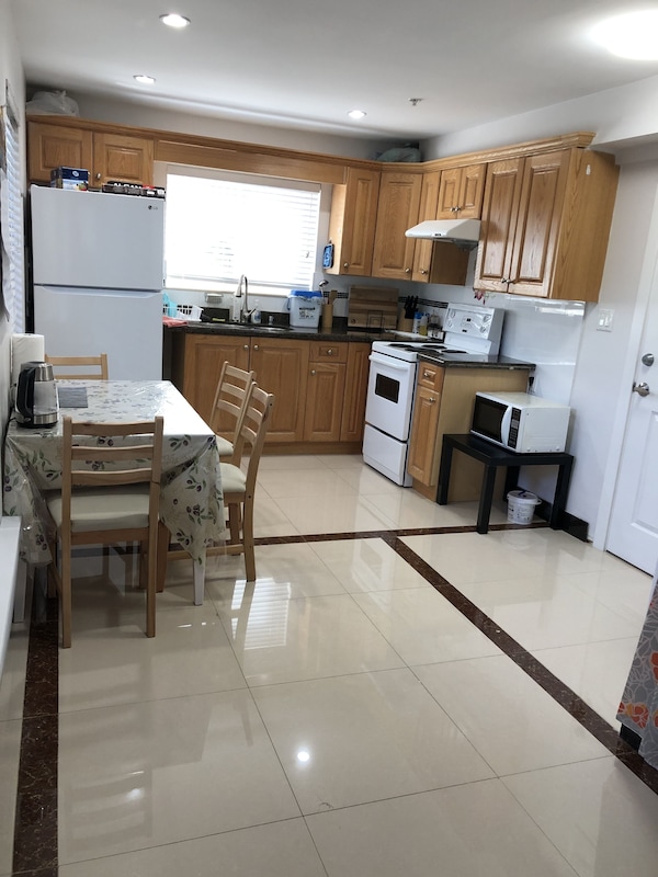 Cozy 2-bedroom Guesthouse In A Convenient Location - 리치먼드
