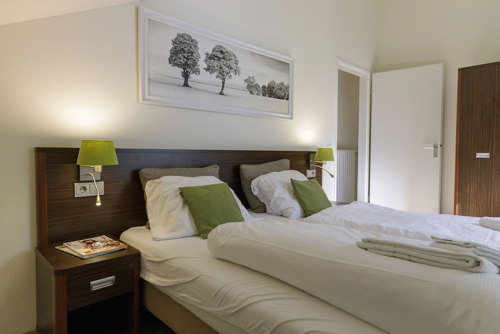 Comfortable 4 Person One-level Apartment In Dormio Resort Eifeler Tor - ドイツ