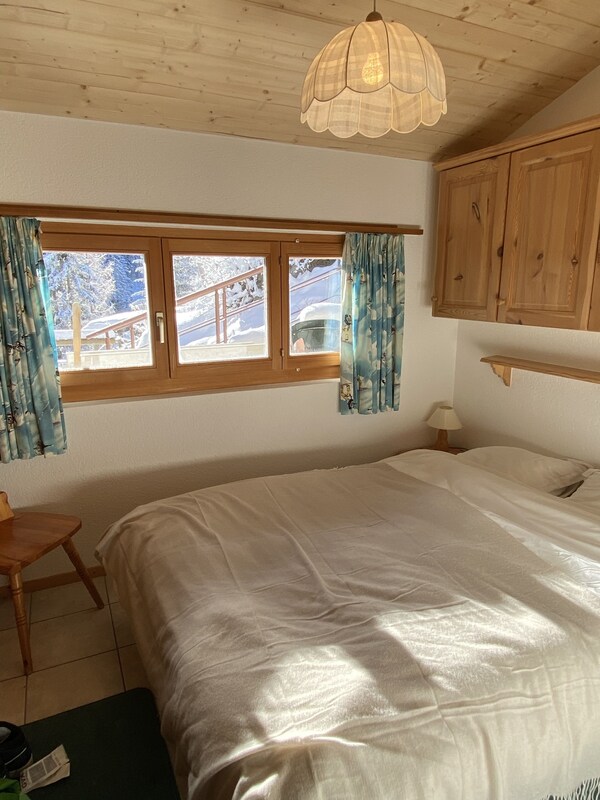 Traditional, Cosy Chalet - Family Sized, Facing The Forest - Grimentz