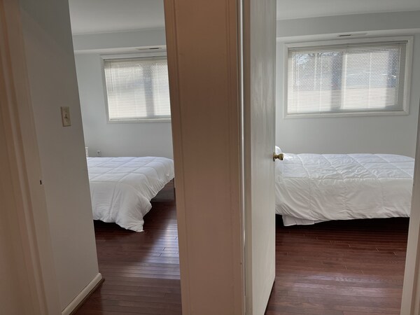 Cozy 2-bedroom Condo In The Heart Of Silver Spring\/wheaton - Montgomery County, MD