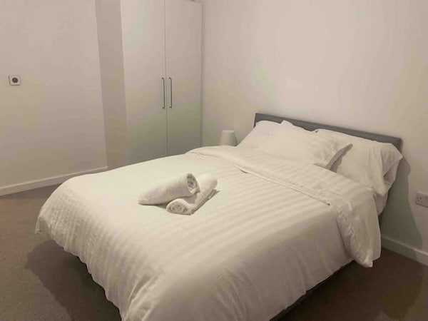 New 2 Bedroom Apartment Barking - ウーリッジ