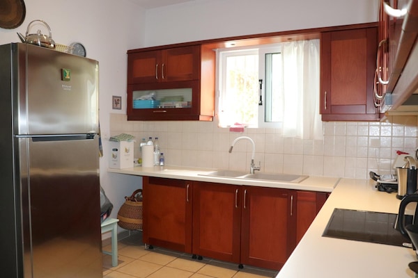Holiday Home Close To The Beach, Walking Distance To The Center Of The Village W - Эйон