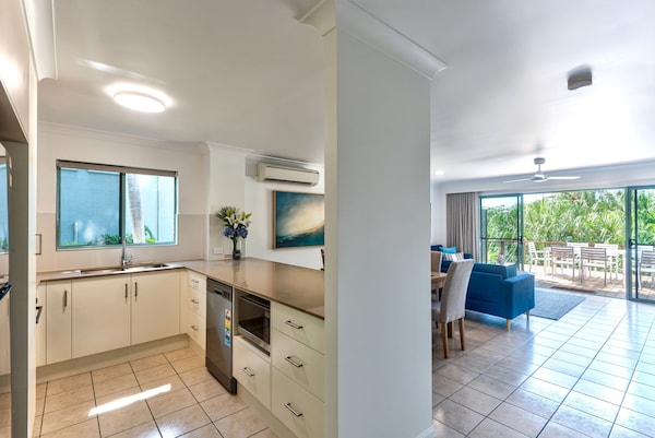 Sunset Waters 19 Well-appointed, 2 Level, 3br, Spacious Open-plan Townhouse - Hamilton Island