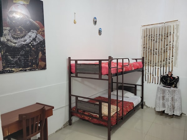 Beautiful Cozzy Studio Located Four Blocks To The Beach, Pets And Kids   Allow.. - Monsefú