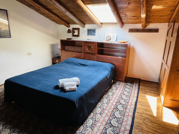 Hiking Trails, Marble, Valley & Apennines Views - Scenic Wooden Loft - Brescia