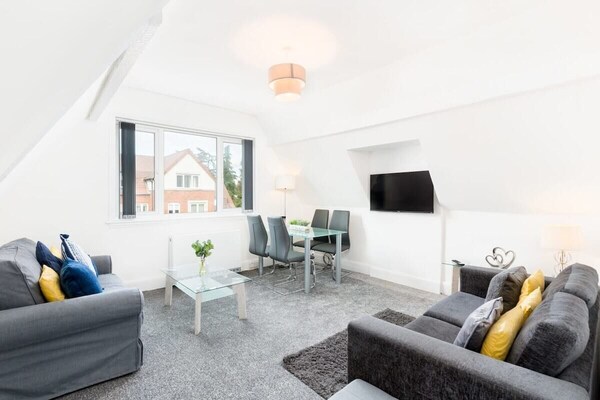 Sapphire Suite Moseley Mews By Staystaycations - Moseley - Birmingham 