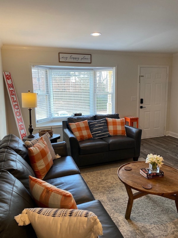 Adorable & Recently Renovated Condo Within Walking Distance To Downtown Clemson. - クレムソン, SC