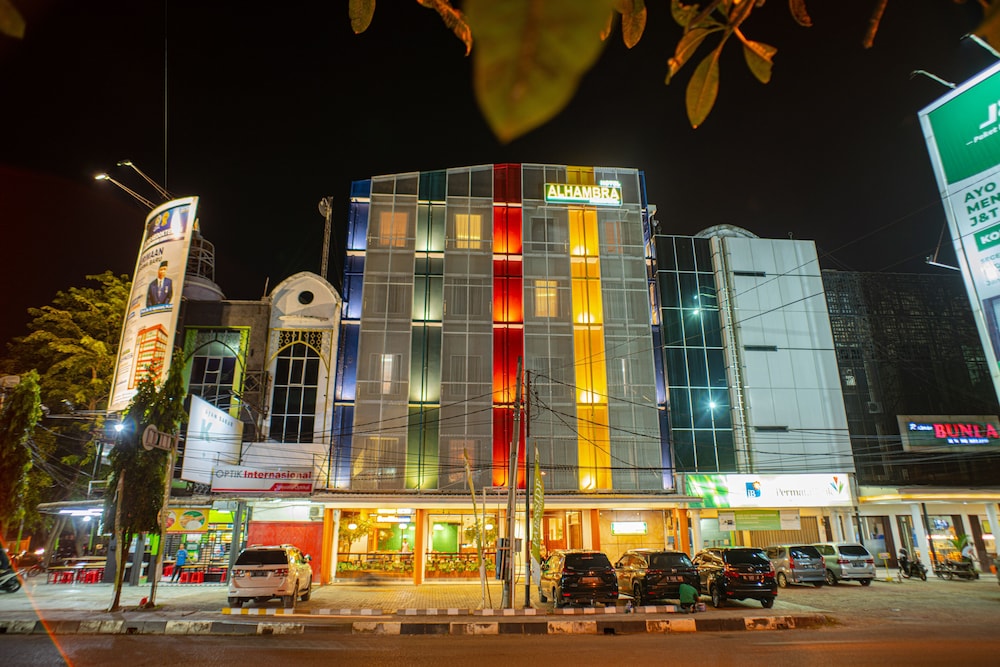 Parkside Alhambra Hotel Banda Aceh - Banda Aceh