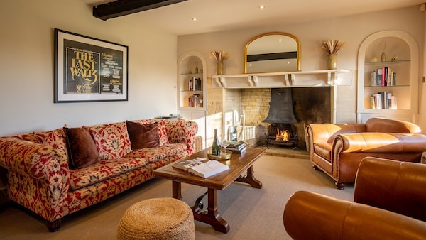 Green Farm House, Aldworth - Sleeps 10 Guests In 5 Bedrooms - Bibury