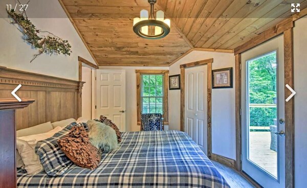 Cozy Highlands Cottage Newly Remodeled Beautifully Furnished Sleeps 5 - Highlands, NC