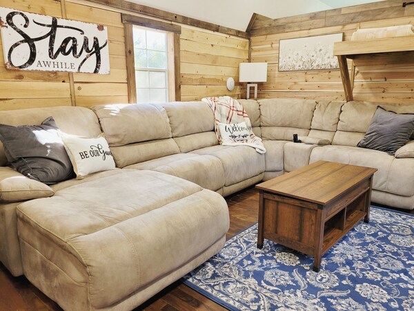 Private Cabin In The Woods With Hot Tub In Aggieland 5 Minutes -College Station - Santa's Wonderland, College Station