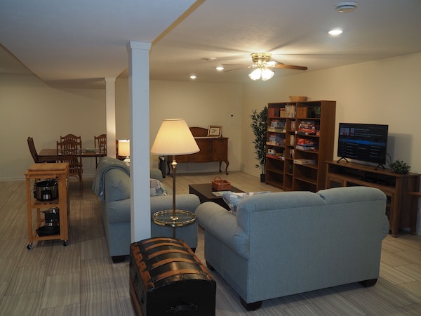 New!  The Blessing - A Cute And Cozy Christian Country Retreat! - Frankfort, MI