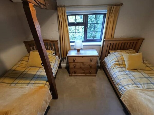 May Hill View - Cosy Rural Retreat With Hot Tub - Wilton Castle