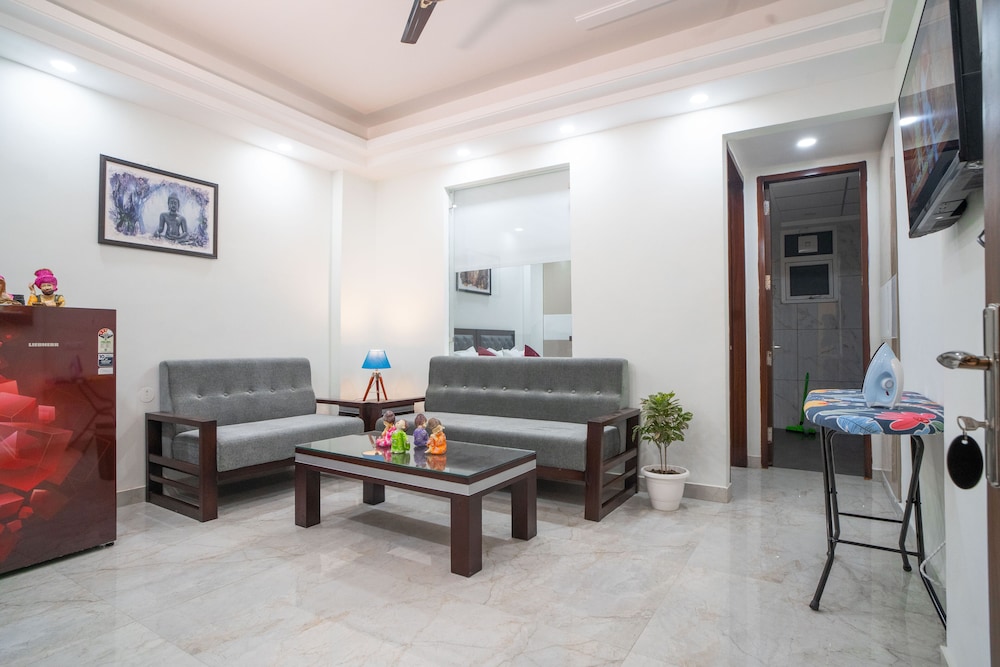 The Lodgers 1 Bhk Serviced Apartment - New Delhi